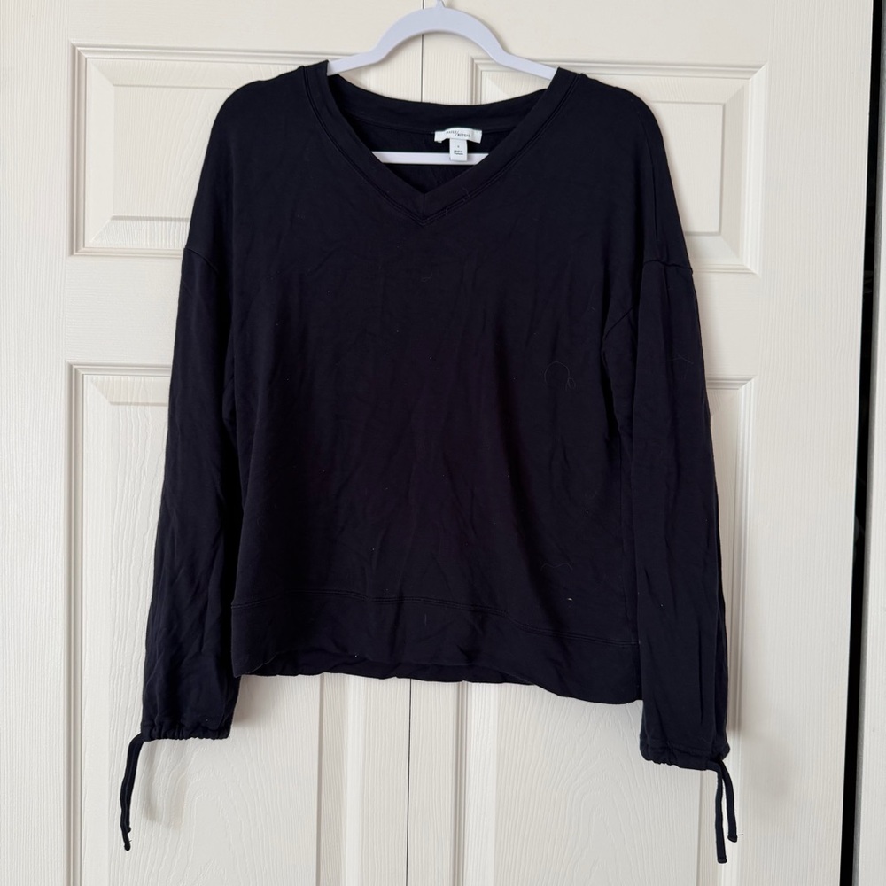 Daily Ritual V-Neck loungewear Top sz small navy blue wrist tie